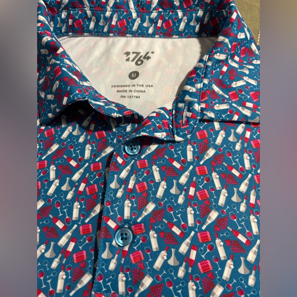 1764 Golf Polo Shirt Men’s Size Medium Performance Stretch With Wine Party Print